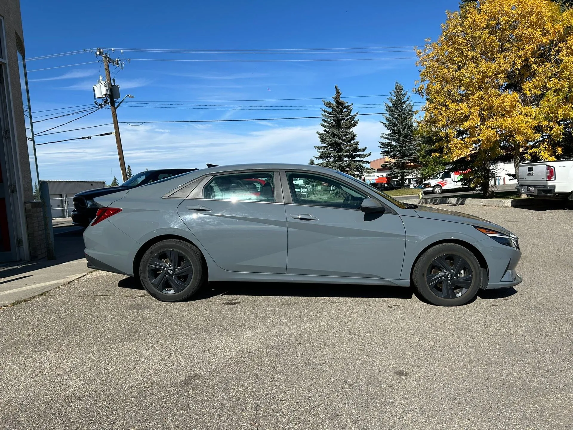 2022 HYUNDAI ELENTRA