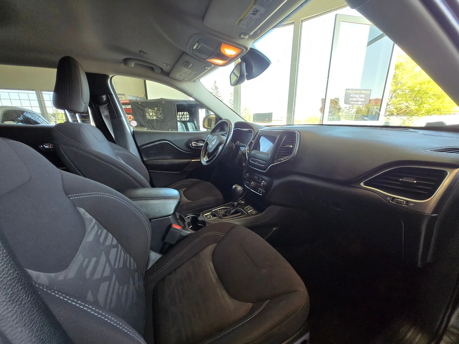 2019 Jeep Cherokee North