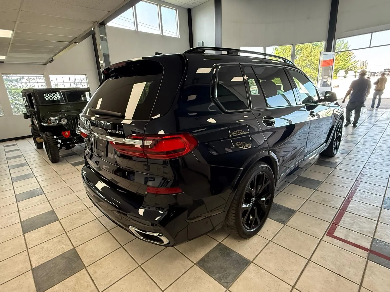 2021 BMW X7-xdrive40i (m sport package)
