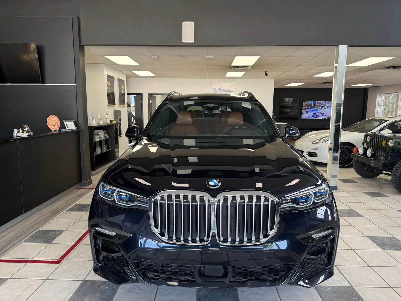 2021 BMW X7-xdrive40i (m sport package)