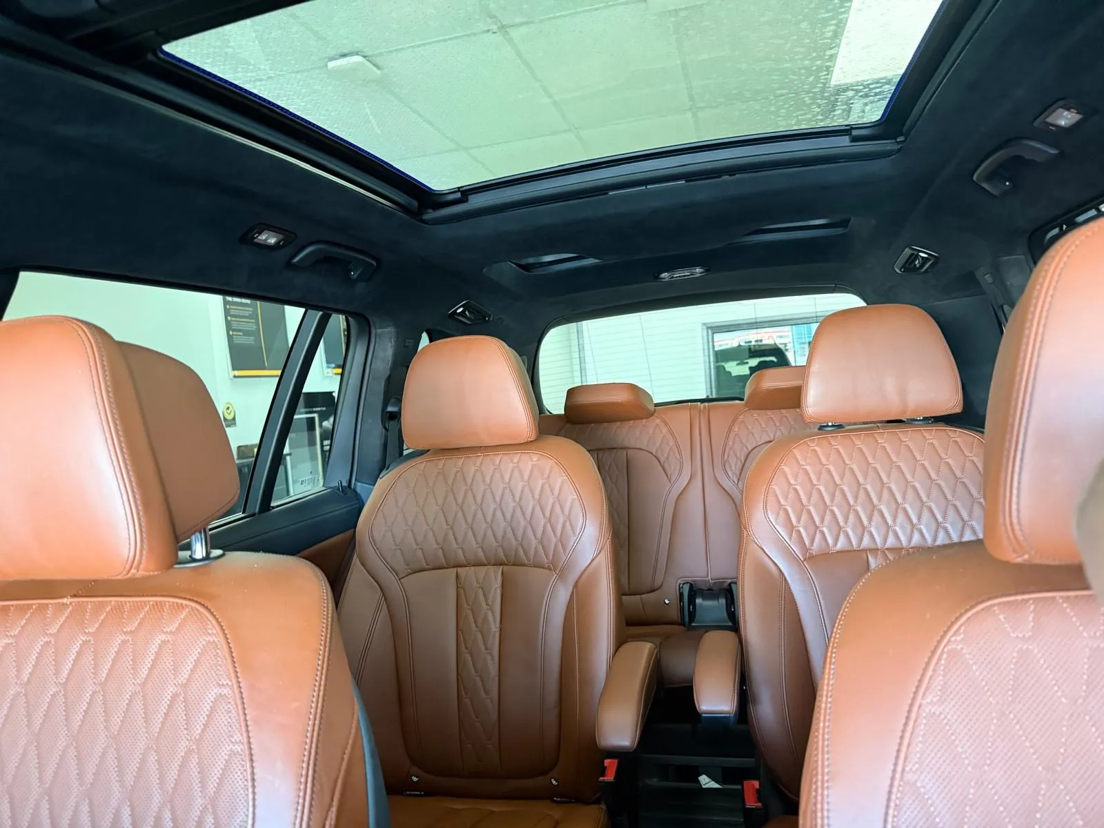 2021 BMW X7-xdrive40i (m sport package)