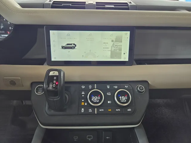 2020 Land Rover Defender 110 P400